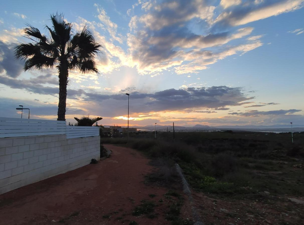 Apartamento Torre Zeus, La Mata, Torrevieja Bagian luar foto